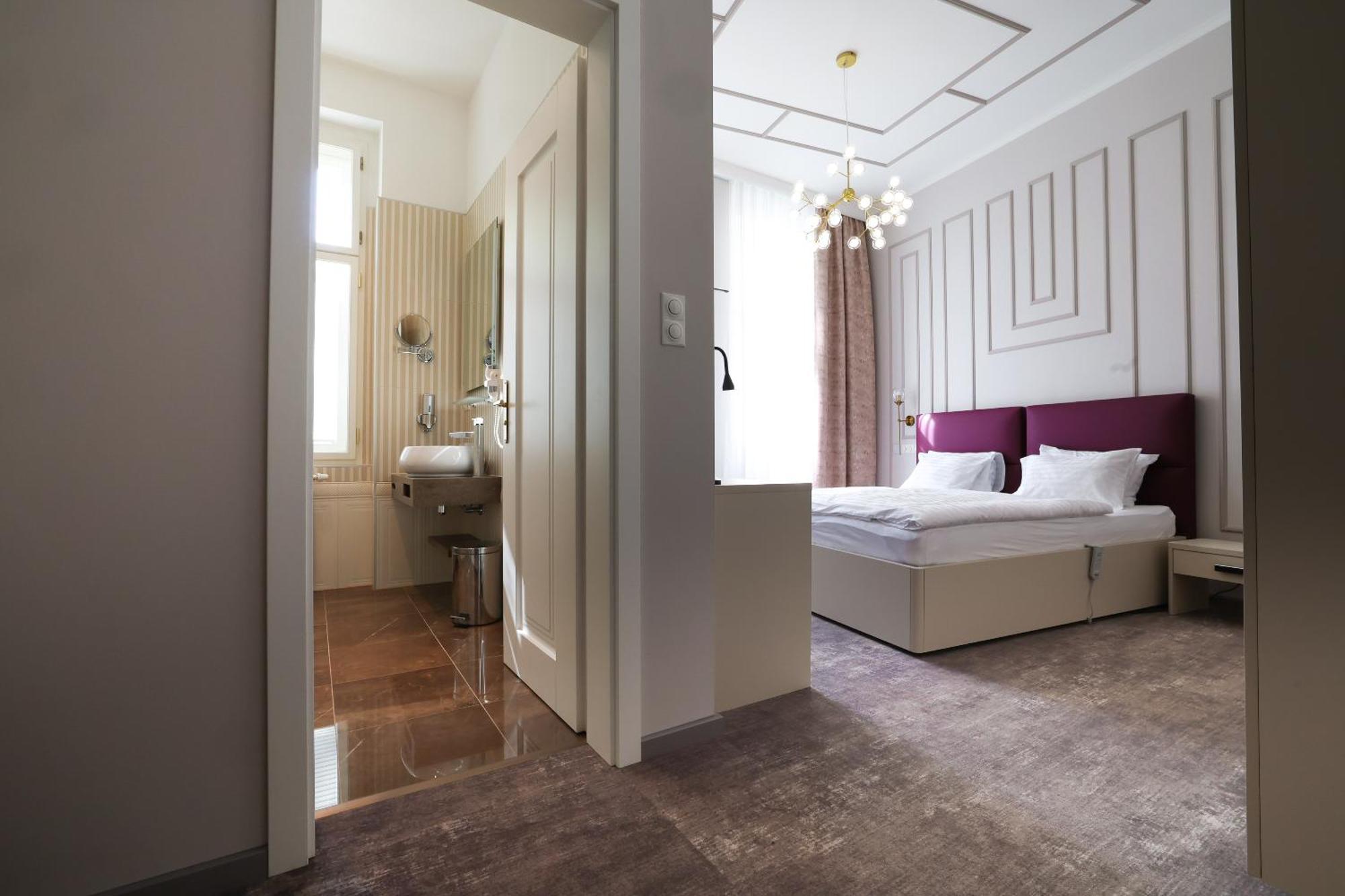 Boutique Hotel Ambiente ****+ Karlsbad Exterior foto