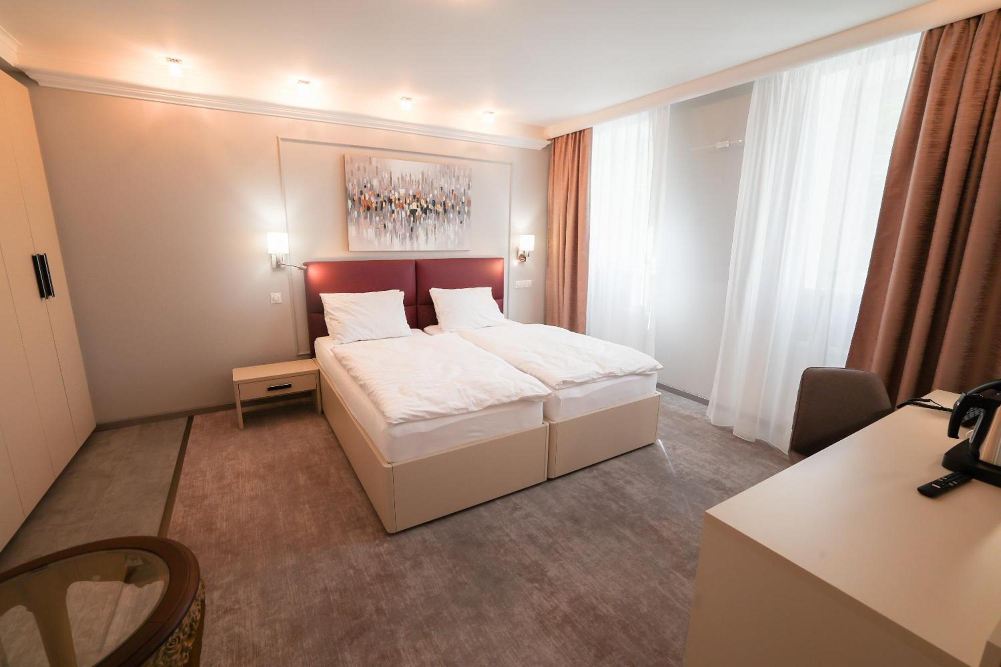 Boutique Hotel Ambiente ****+ Karlsbad Exterior foto