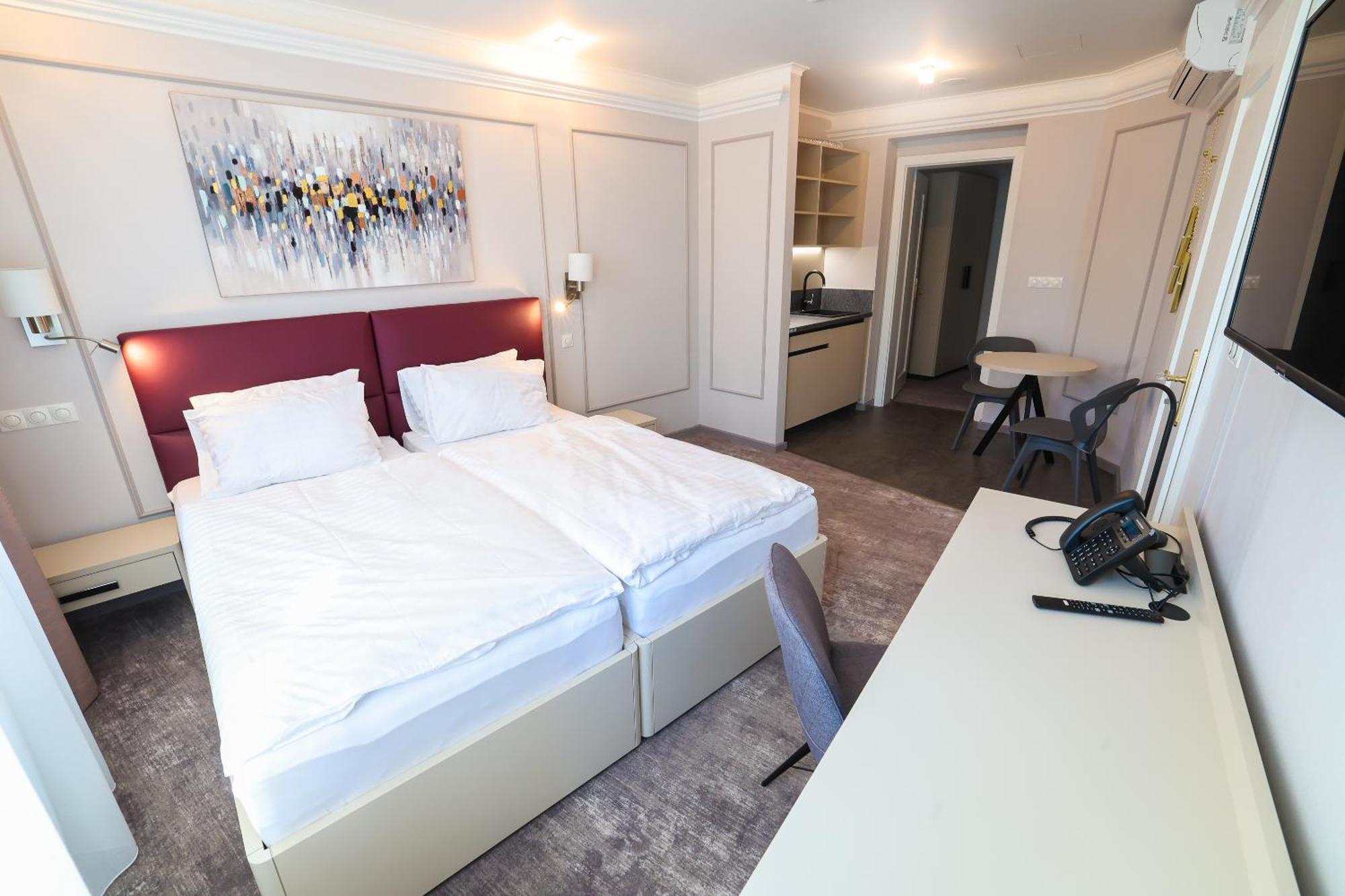 Boutique Hotel Ambiente ****+ Karlsbad Exterior foto