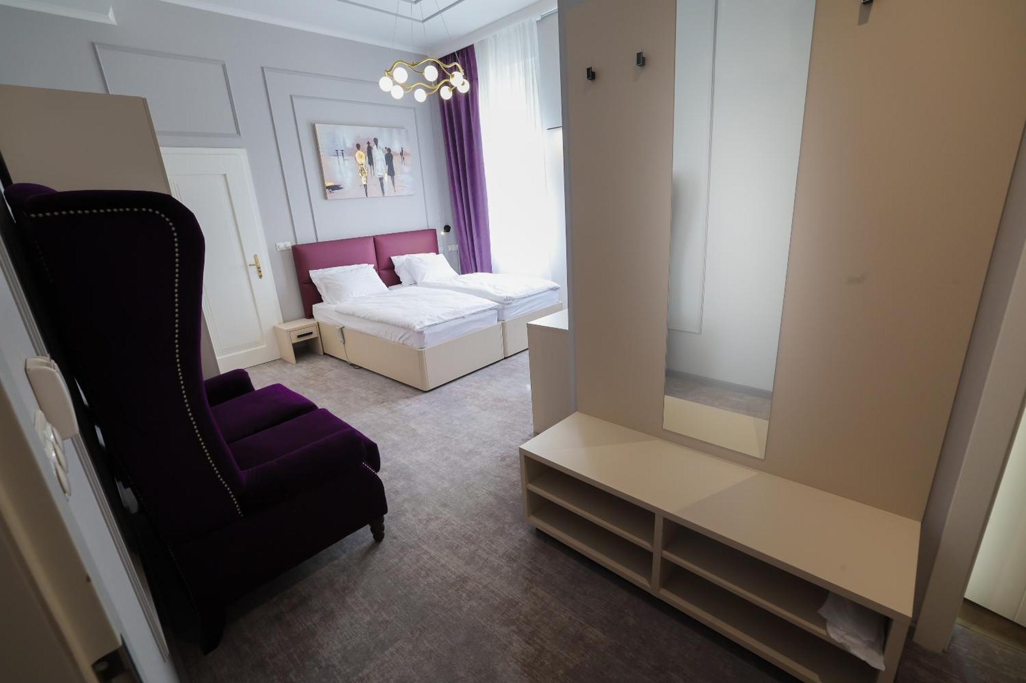 Boutique Hotel Ambiente ****+ Karlsbad Exterior foto